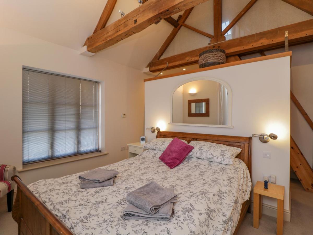 Вилла The Coach House Тьюксбери Экстерьер фото